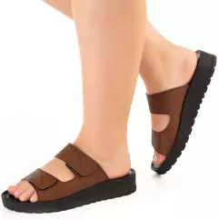 Sandalia Feminina Branca Plataforma Flat Tratorada Blogueira na internet