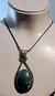 COLGANTE EN ALPACA BORDE TEXTURADO Y TRENSADOS PIEDRA MARMOLADA VERDE - comprar online