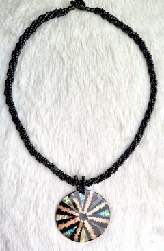 Colar Abalone e madrepérola mandala - BIJUTERIAS, ACESSÓRIOS E ARTESANATOS LEMBREI DE VOCÊ BEACH