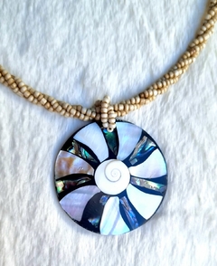 Colar Abalone e madrepérola mandala - BIJUTERIAS, ACESSÓRIOS E ARTESANATOS LEMBREI DE VOCÊ BEACH