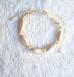 Pulseira/Tornozeleira ajustável búzios com pérolas.