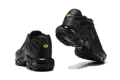 Tenis Nike Air Max Plus Tn - Preto e Vermelho