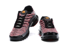 Tenis Nike Air Max Plus Tn - Cinza e Vermelho - Bunny