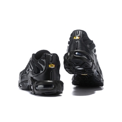 Tênis Nike Air Max Plus Tn - Preto na internet