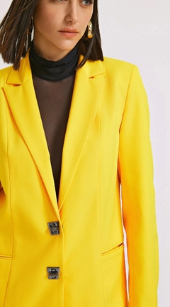BLAZER MORENA ROSA na internet