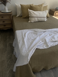 Pie de cama / camino ambar