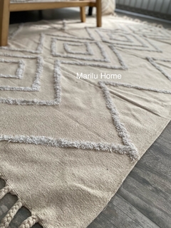 Alfombra/ pie de cama Mía en internet