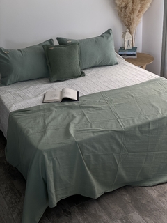 Pie de Cama Izan