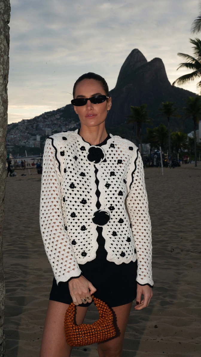 Casaqueto Nonna Catarina - Off-White e Preto