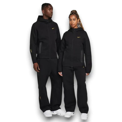 CONJUNTO Nike x NOCTA Tech Fleece “Black” – Tech Fleece Premium | Frete Grátis | Envio Internacional