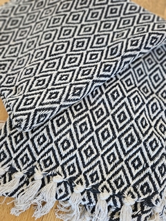 Manta Rústica Algodón Combinada con flecos - Calma Store Deco