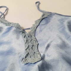 Blusa azul cetim com renda M/G - comprar online