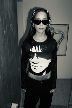 REMERA B&W en internet