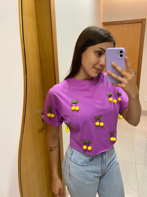 Tee Cereja Fúcsia (CROPPED)