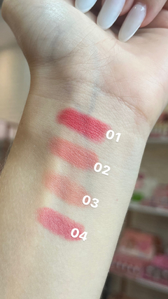 Blush em Bastão da Labranche na internet