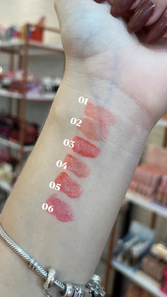 Lip Gloss ICONIC - Pink21 na internet