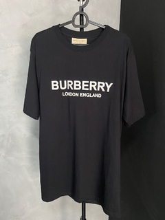 Camiseta Burberry Lançamento