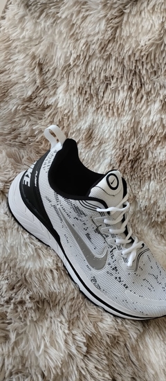 Nike flash (Branco) na internet