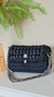 Bolsa modelo baguette de crochê de ombro preta