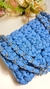 Bolsa clutch de crochê azul jeans