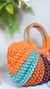 Bolsa de mão de crochê para a praia colorida