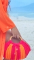 Bolsa de mão de crochê para a praia rosa e laranja