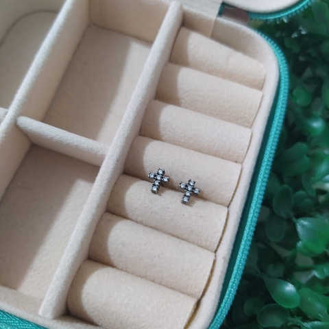 Brinco Cruz Cravejada