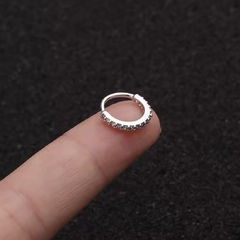 Piercing Argola Torção Fina Cravejado