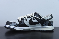 Tênis Nike Dunk Low na internet