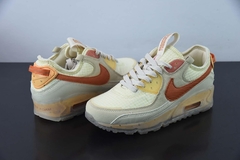 Tênis Nike Air Max 90 Terrascape Fuel Orange