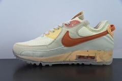 Tênis Nike Air Max 90 Terrascape Fuel Orange na internet