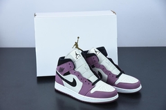 Tênis Jordan 1 Mid SE Light Mulberry