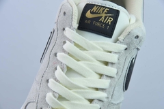 Tênis Nike Air Force 1 Low '07 Essential White Black Gold Mini Swoosh - Loja Princípios