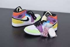 Tênis Jordan 1 Mid SE Lightbulb