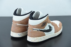 Imagem do Tênis Jordan 1 Mid Brushstroke Paint Splatter