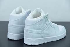 Tênis Jordan Mid Triple White - loja online