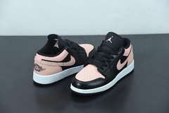 Imagem do Tênis Jordan 1 Low Crimson Tint
