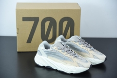 Tênis Adidas Yeezy Boost 700 Cream