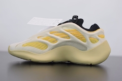 Tênis Adidas Yeezy 700 V3 Safflower na internet