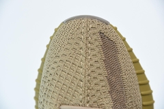 Imagem do Tênis Adidas Yeezy Boost 350 V2 Earth