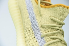 Imagem do Tênis Adidas Yeezy Boost 350 V2 Marsh