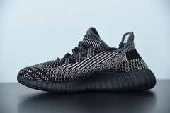 Tênis Adidas Yeezy Boost 350 V2 Yecheil (Reflective) na internet