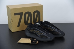 Tênis Adidas Yeezy 700 V3 Clay Brown
