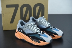 Tênis Adidas Yeezy 700 Wash Orange