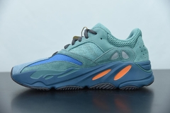 Tênis Adidas Yeezy Boost 700 Faded Azure na internet