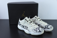 Tênis Jordan 11 Retro Low Snake Light Bone