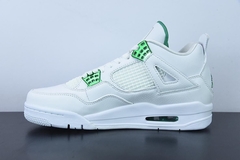 Tênis Jordan 4 Retro Golf Metallic Green na internet