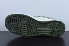 Tênis Nike Air Force 1 Low AKIRA