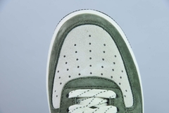 Tênis Nike Air Force 1 Low AKIRA - loja online
