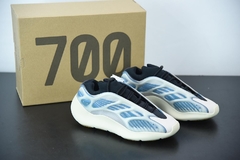 Tênis Adidas Yeezy 700 V3 Kyanite
